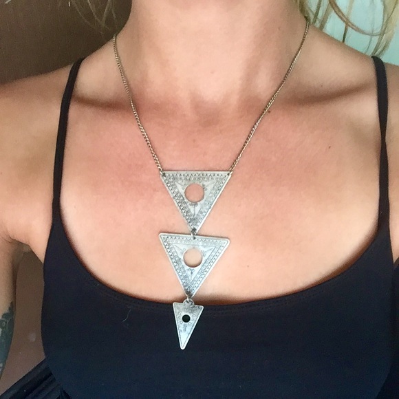 Festival Tier Necklace NWOT - Picture 2 of 2