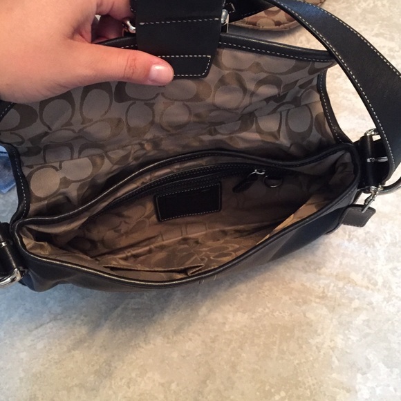 Coach hand bag - Picture 3 of 3