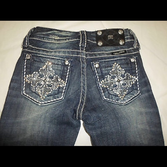 Miss Me boot leg Pant 1 hour flash sale ON HOLD