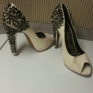 Off white with spikes heels
