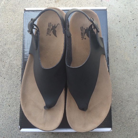 Black Thong Sandals