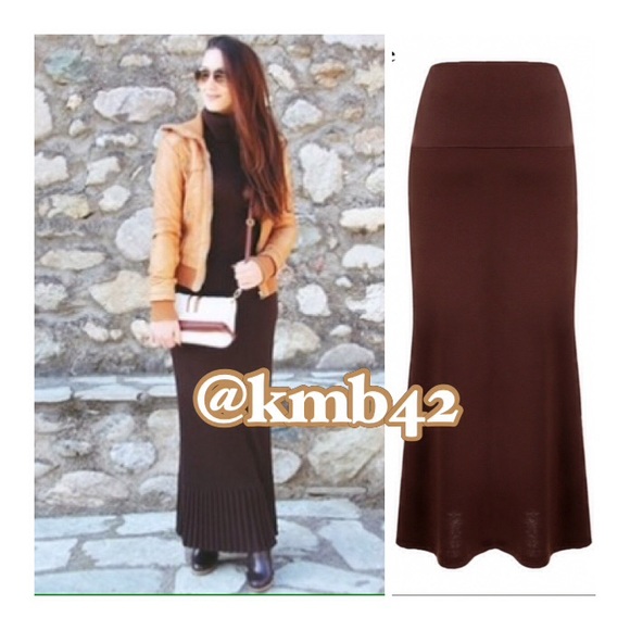 Threads & Trends Dresses & Skirts - Essential Coffee Maxi Skirt