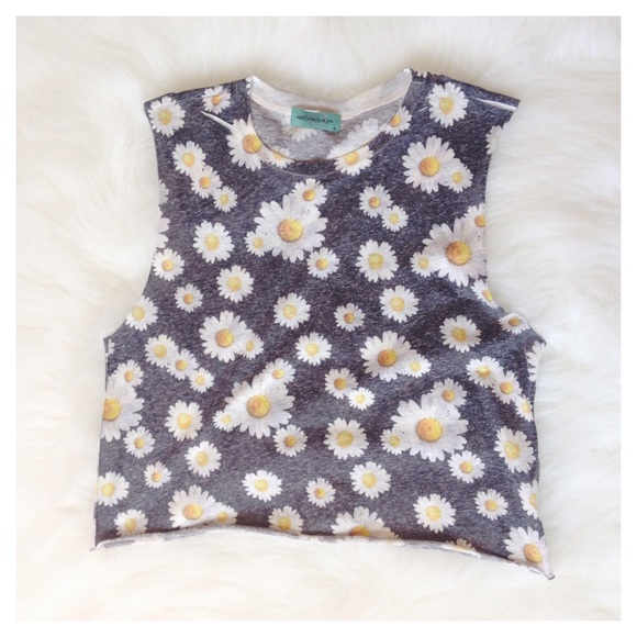 Delia's | Allover Daisy Tank