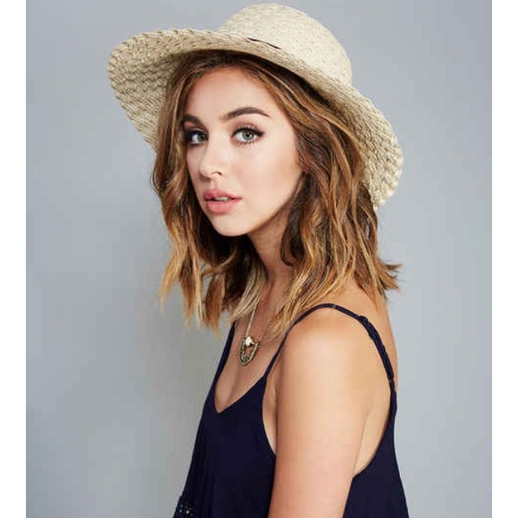 NWT braided cream straw sun hat - Picture 2 of 3