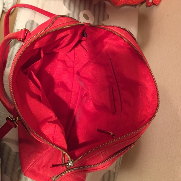 Marc by Marc Jacobs red bag - Picture 3 of 3