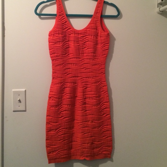 Orange bodycon dress😋 - Picture 3 of 4