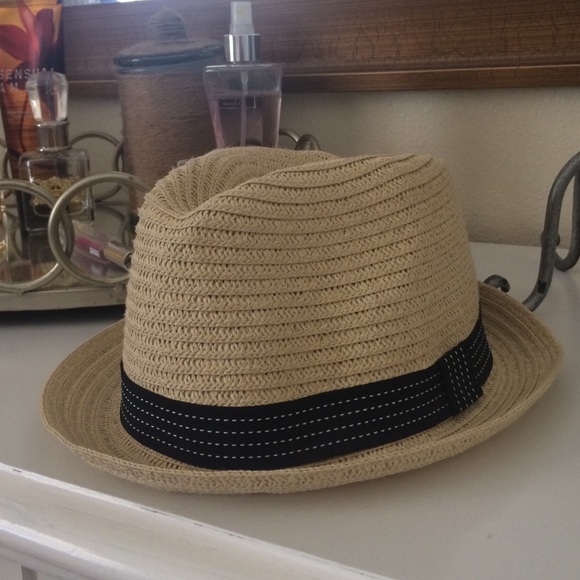 Straw Fedora! Perfect Condition