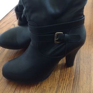 NWOT Forever21 Boots