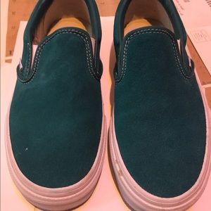 Vans suede slip on