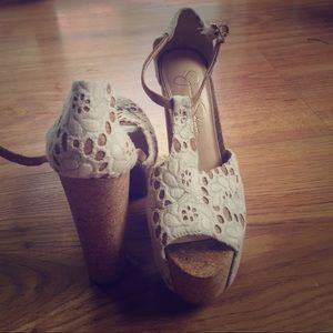 Jessica Simpson Dany Platform