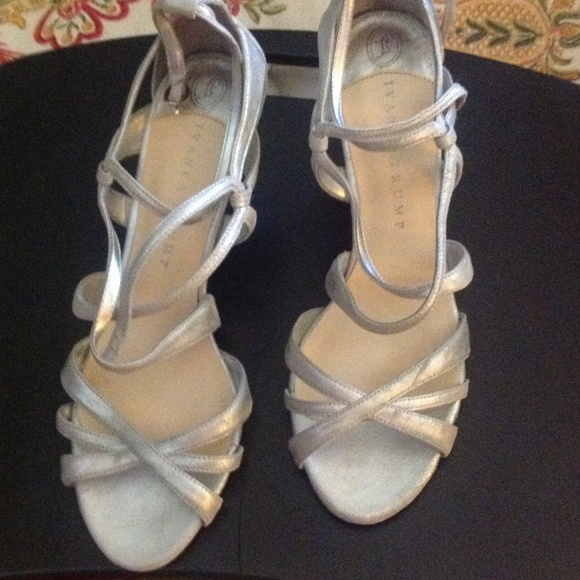 Silvery pump