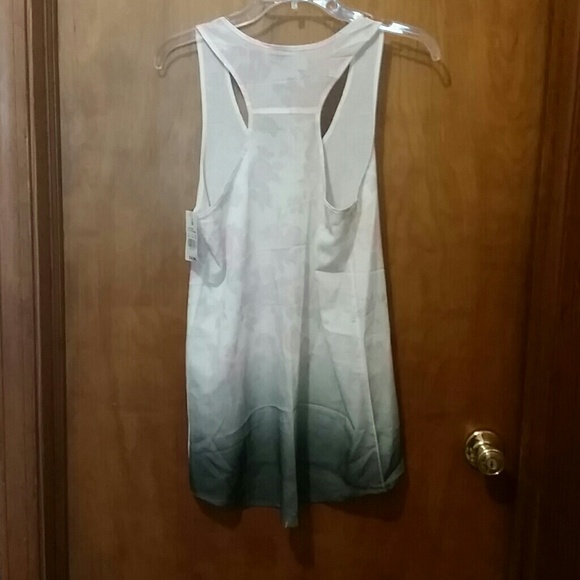 High-low floral top - Picture 2 of 4