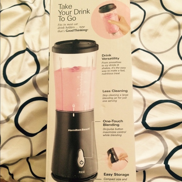 Single serve blender