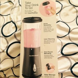 Single serve blender