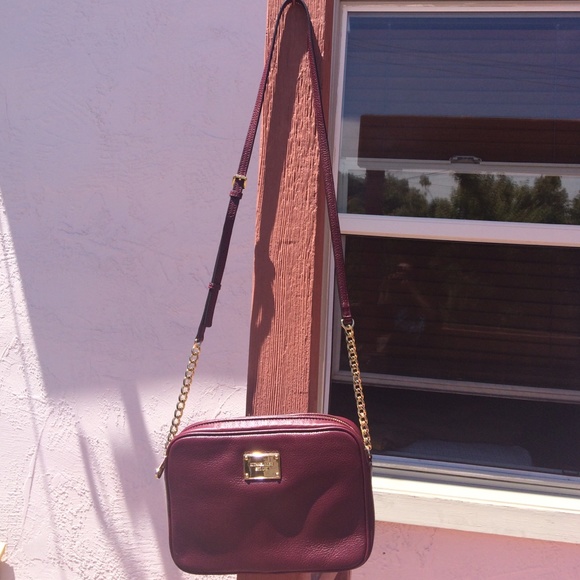 Michael Kors Handbags - Michael Kors burgundy cross body
