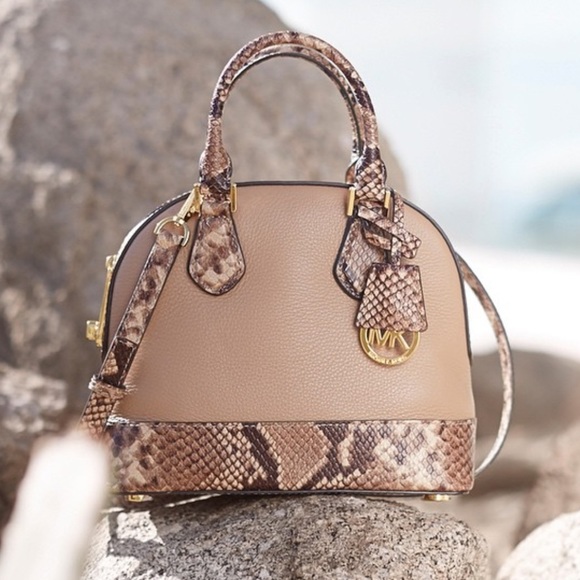 SOLD- NEW Michael Kors Small Smythe Satchel - Picture 2 of 2