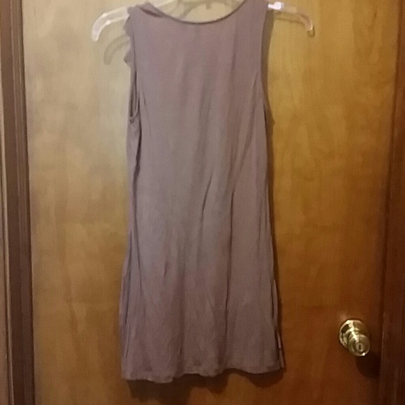 Comfortable for work or drinks - Picture 3 of 3