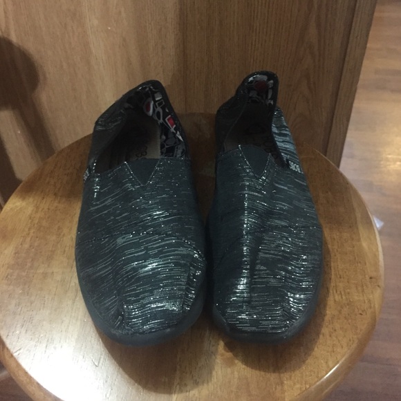 🍁OCTOBER SALE🍁 Black and Silver Bobs