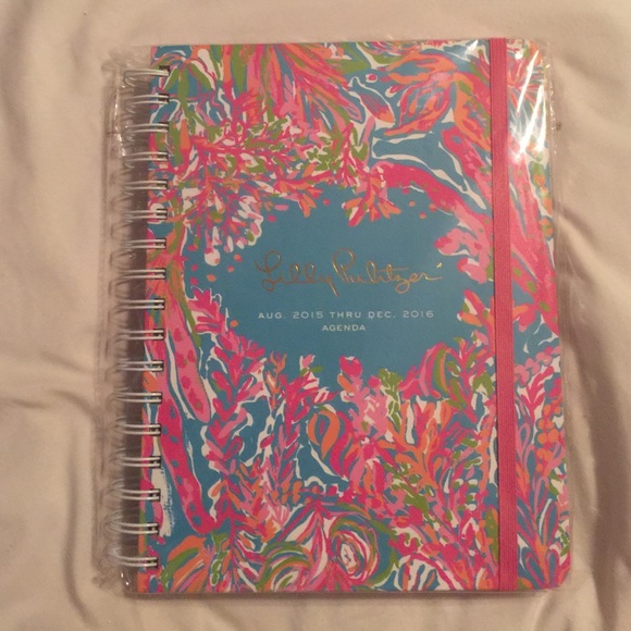 Lowered! NWT Large Lilly Planner