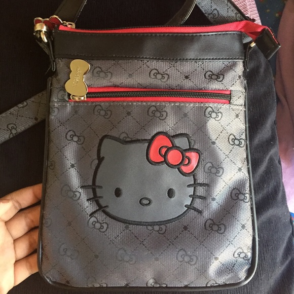 Hello kitty purse