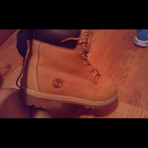 Timberland's . - Picture 2 of 3