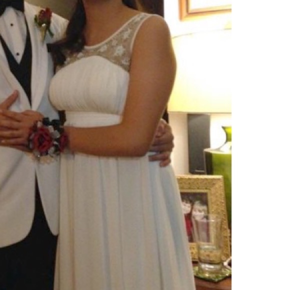 White Size 3 City Studio Prom Dress