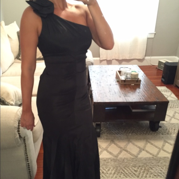 Cache black ball gown