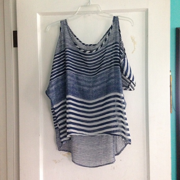 Cute stripped shirt - Picture 1 of 4