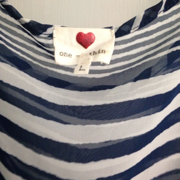 Cute stripped shirt - Picture 4 of 4