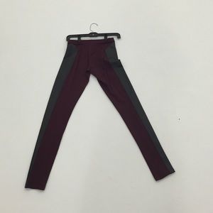 Maroon leggings