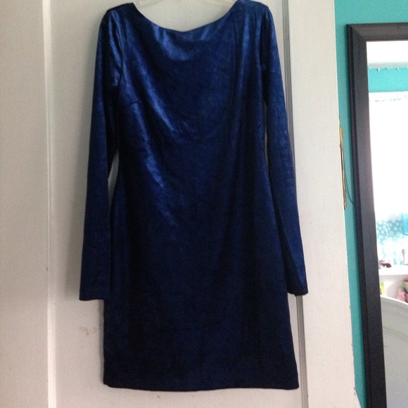 Homecoming dress that was never worn - Picture 1 of 3