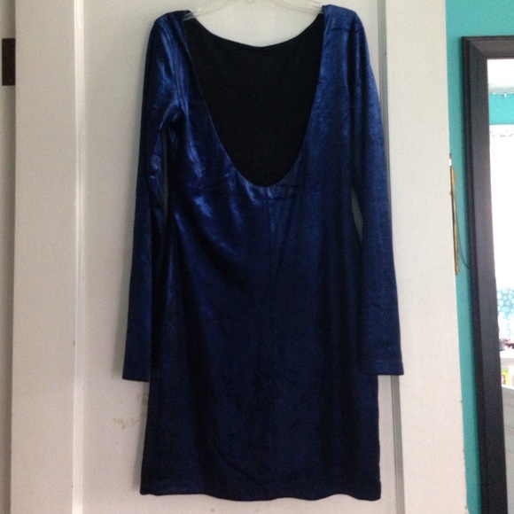 Homecoming dress that was never worn - Picture 2 of 3