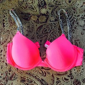 🚫SOLD🚫PINK Victoria's Secret Bra❗️