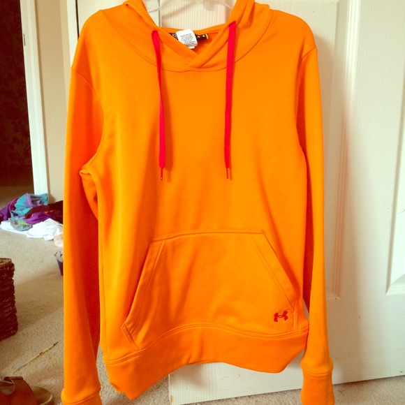 Under amour fleece sweatshirt