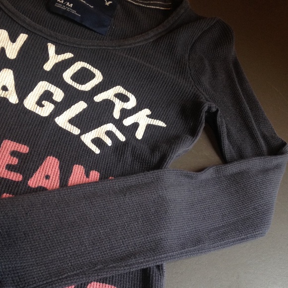 American Eagle Long sleeve graphic shirt - Picture 2 of 4