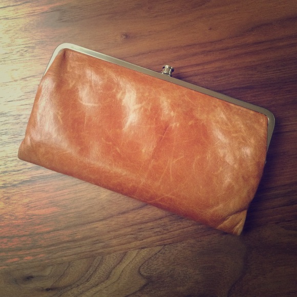 Hobo Clutch