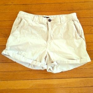 📚SALE📚High waisted safari shorts