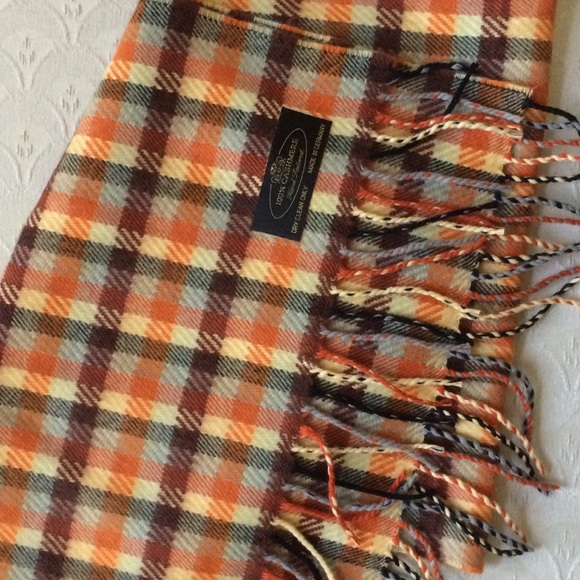 Cashmere scarf