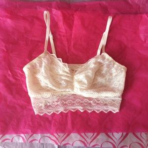 PINK Vs Ivory Bralette 🎀
