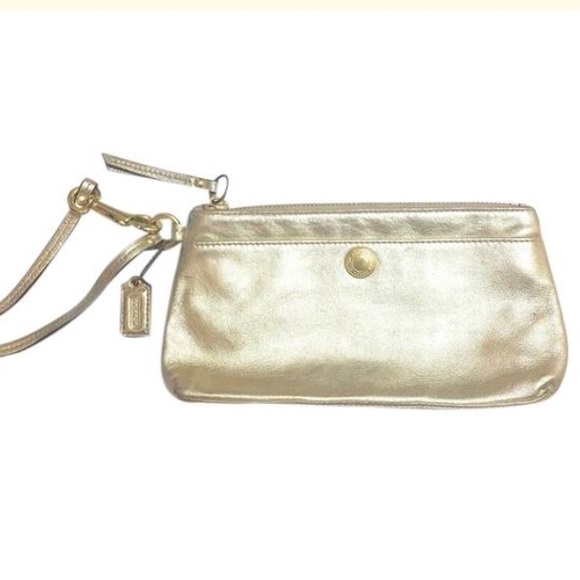 Coach Handbags - Vintage Coach Leather Gold Wristlet