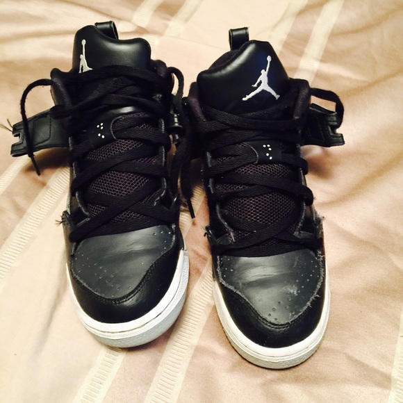 Jordan  ( use )👟👟👟👟👟