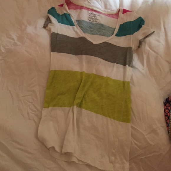 American eagle v-neck