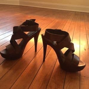 Pelle Moda heels size 7.5