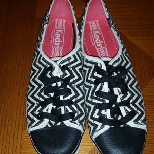 Cute Ked's lace ups!