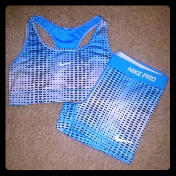 Rare nike pro set