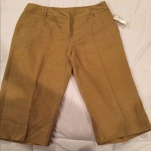 NWT ECI New York Bermuda style shorts Sz. 10