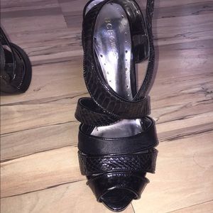 Bcbg black croc/snake heels