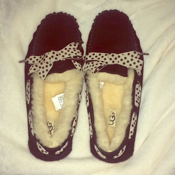 Limited Edition Ugg Black Dakota 78 Moccasins
