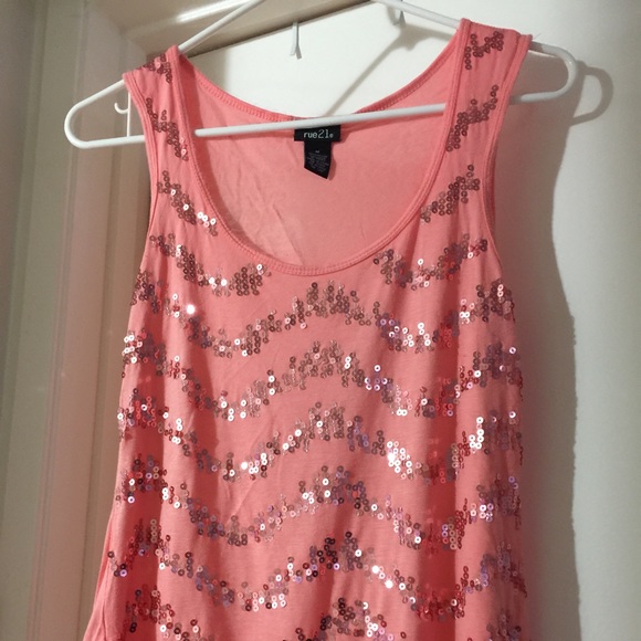 Cute peach  blouse like new 💕🌺