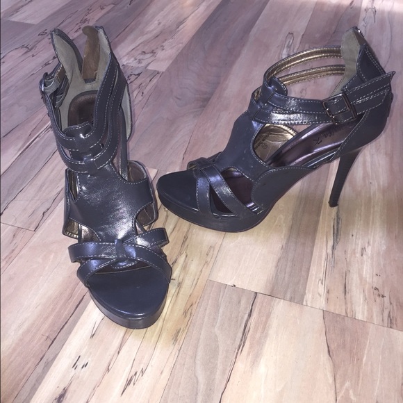 Grey heels